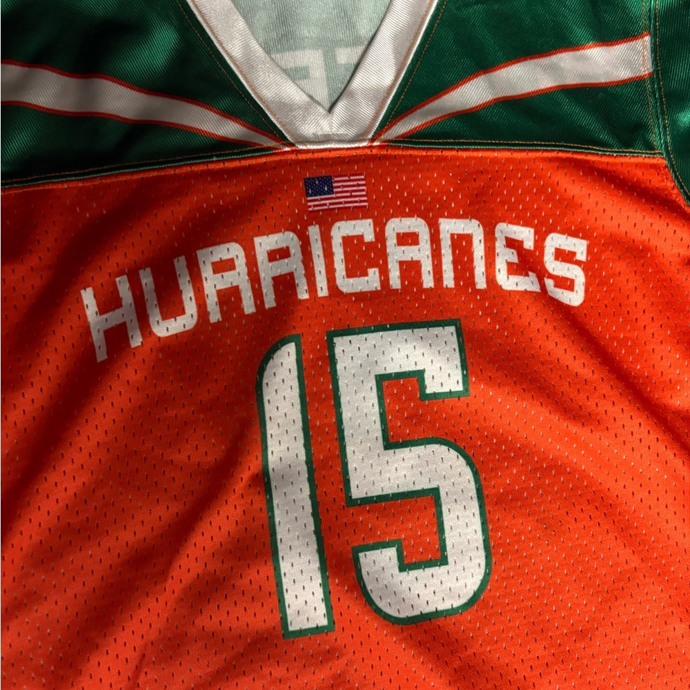 Hurricanes #15 Buttrose Jersey Youth Medium - Picture 3 of 11